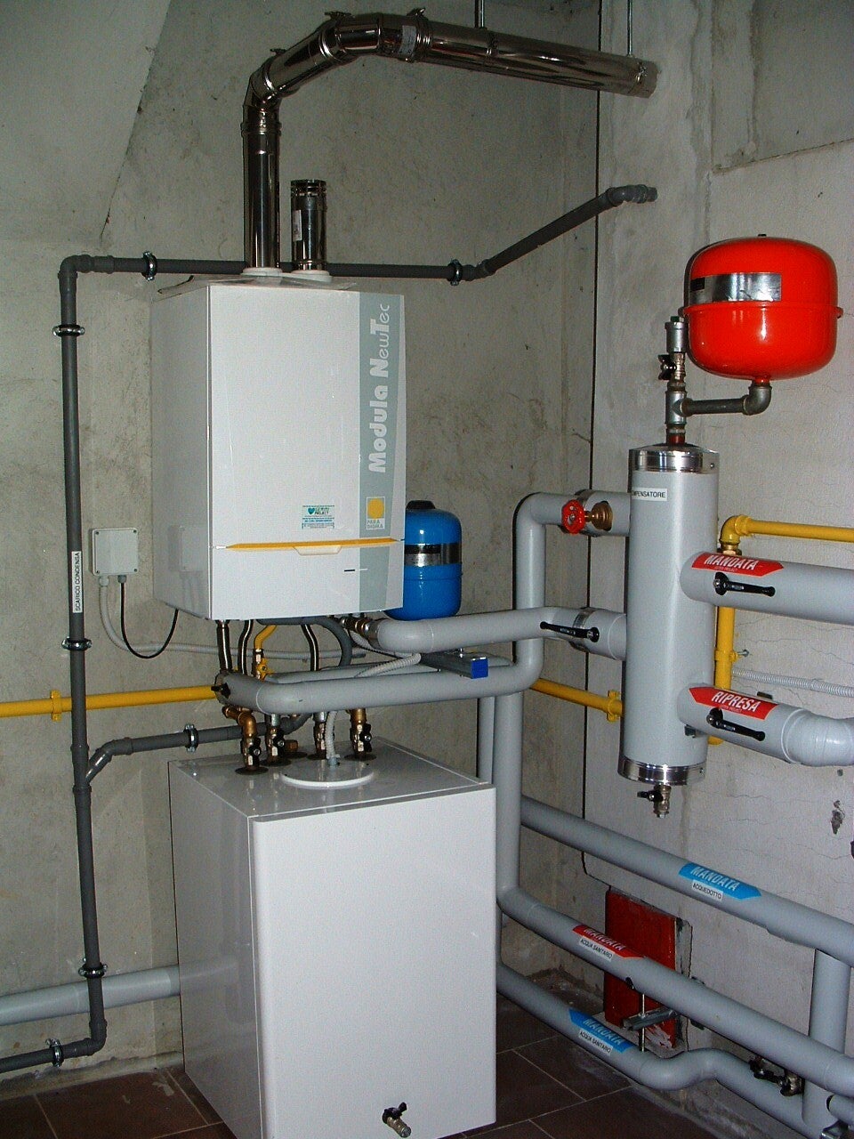 Caldaia a condensazione installata